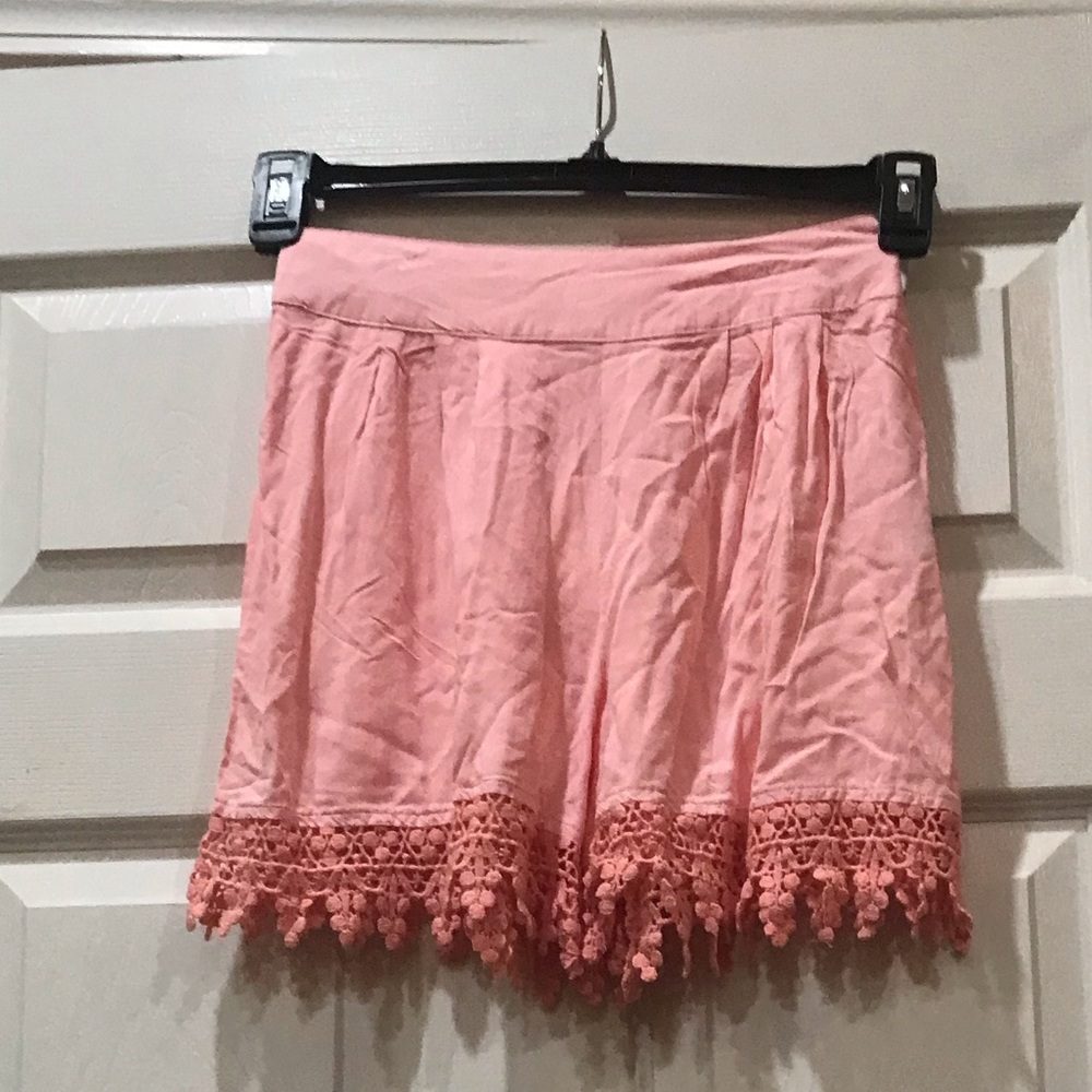 Flowy pink shorts